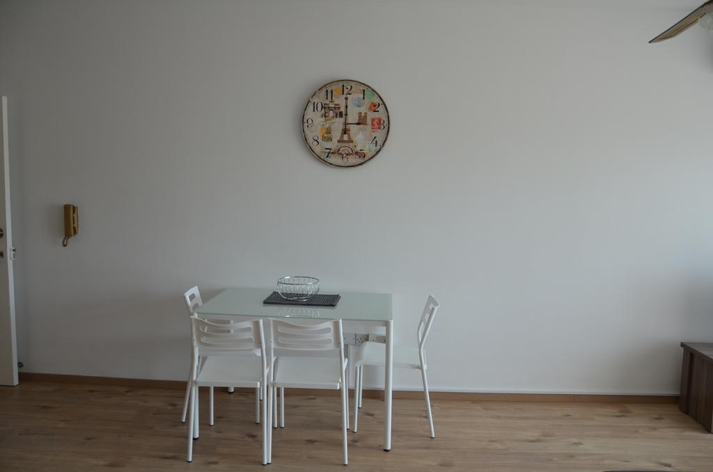 Surf & Sun Holiday Apartments 레메소스 외부 사진